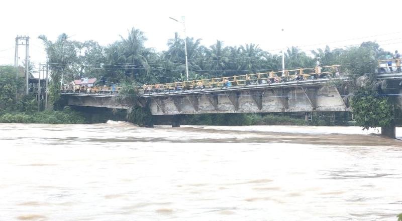 2024-11-26-2239jembatan rokan.jpg